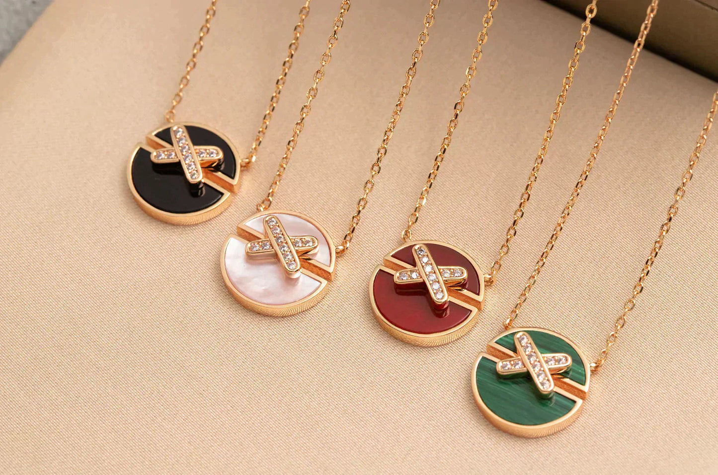 [Clover Jewelery]JEUX DE ROSE GOLD DIAMOND NECKLACE