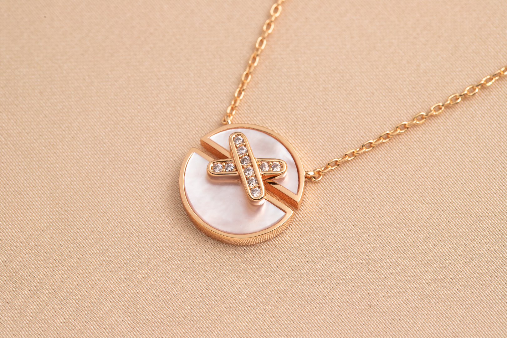 [Clover Jewelry]JEUX DE PINK GOLD DIAMOND NECKLACE
