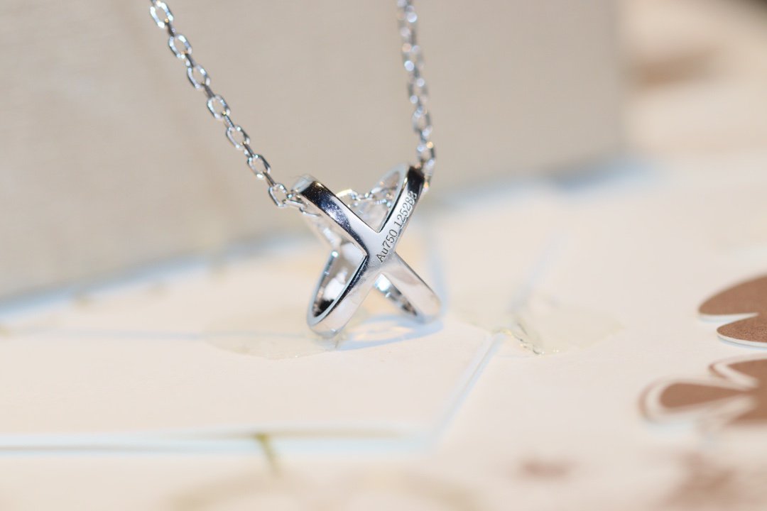 [Clover Jewelery]JEUX DE DIAMOND NECKLACE
