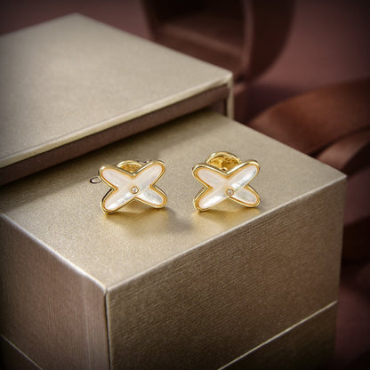 [Clover Jewelery]JEUX DE WHITE MOP GOLD DIAMOND EARRINGS