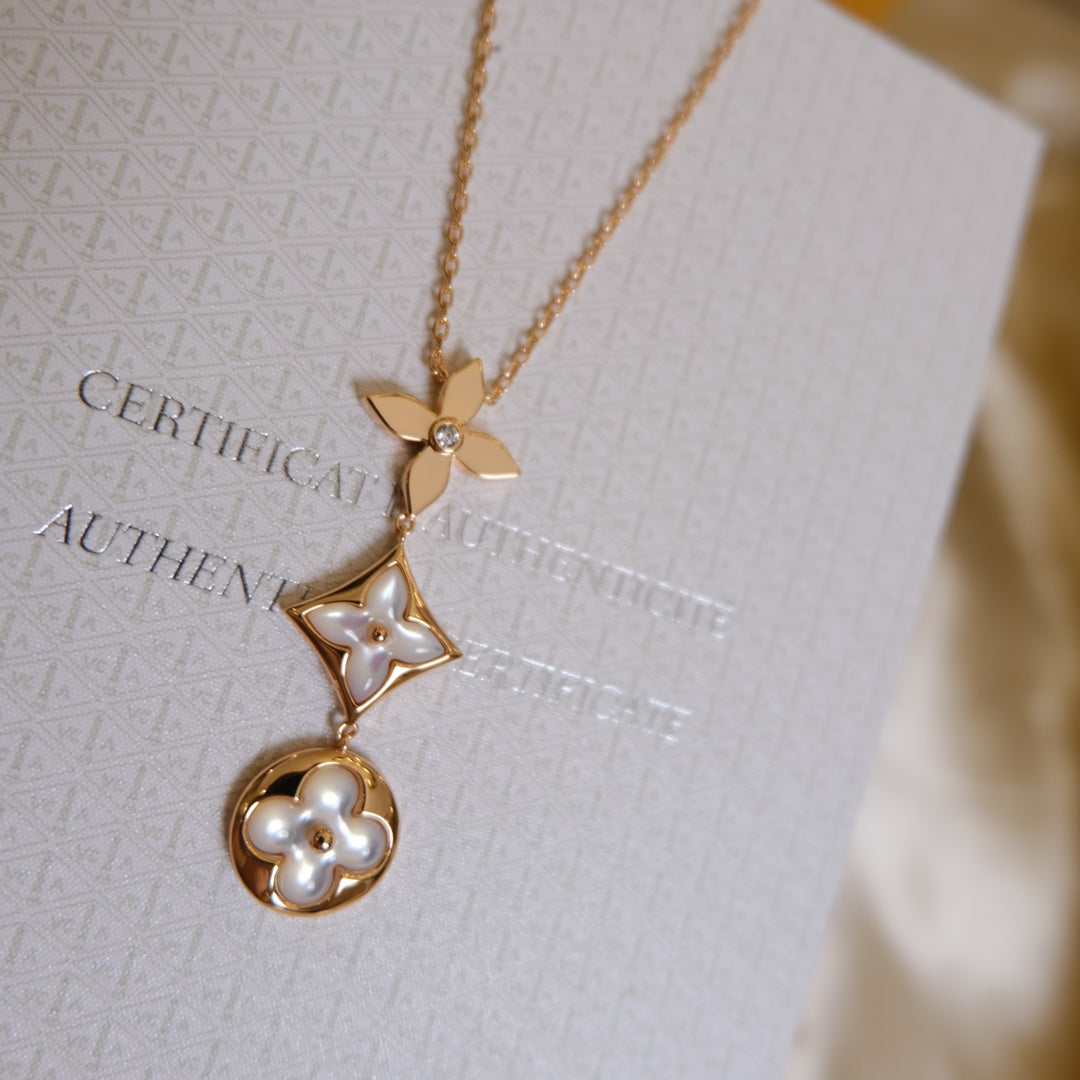 [Clover Jewelery]COLOR BLOSSOM LARIAT NECKLACE PINK GOLD WHITE MOTHER PEARL AND DIAMOND