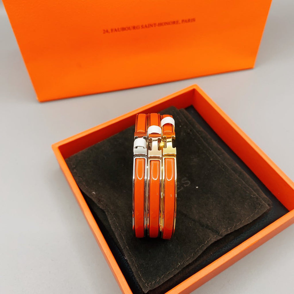 [クローバージュエリー]クラシック HM クリックレッド エナメルブレスレット 8MM