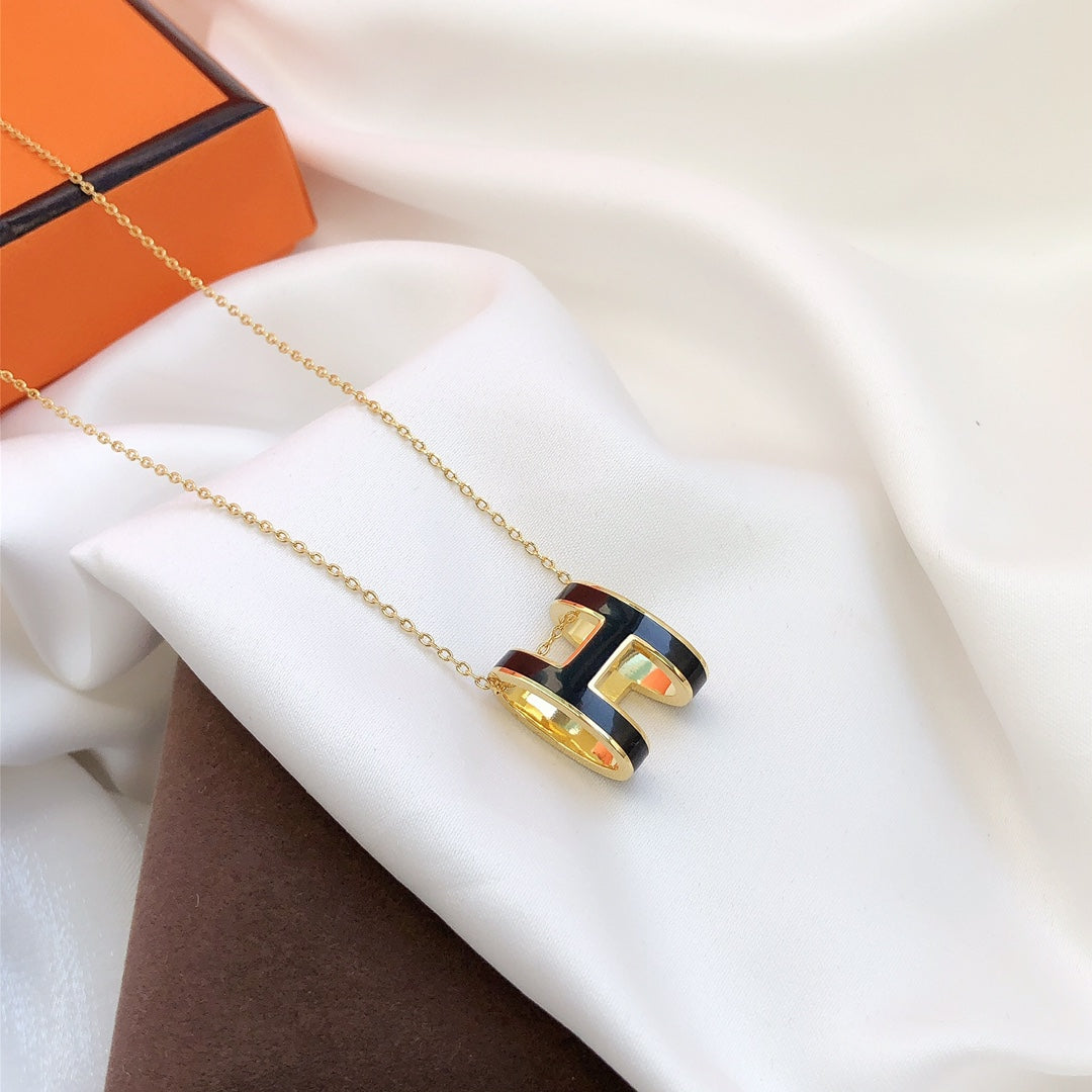 [Clover Jewelery]HM CLIC BLACK ENAMEL GOLD NECKLACE