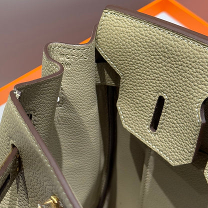 25S HERMES BIRKIN 30 IN CROMWELL GRAY CALFSKIN GOLD HARDWARE