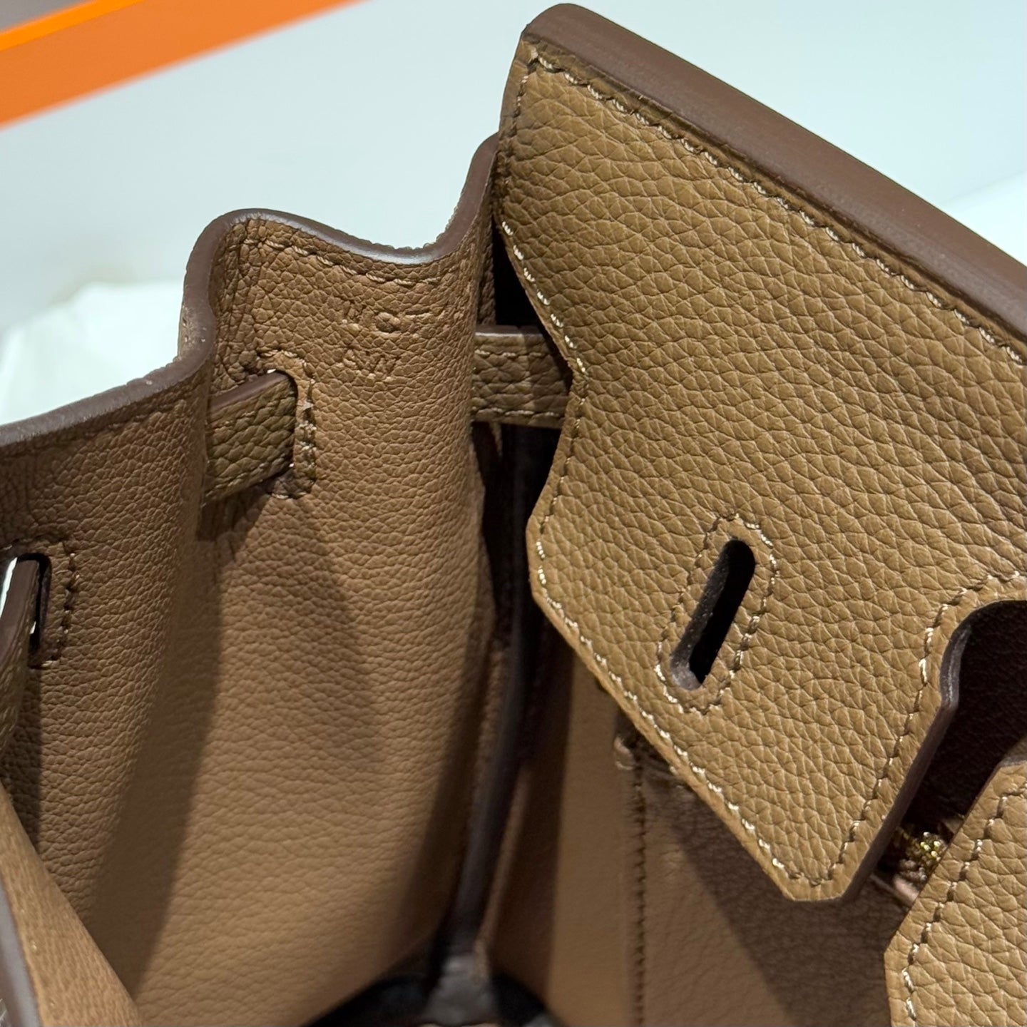 25S HERMES BIRKIN 25 IN DARK BROWN CALFSKIN GOLD HARDWARE