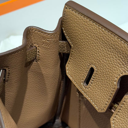 25S HERMES BIRKIN 25 IN DARK BROWN CALFSKIN GOLD HARDWARE