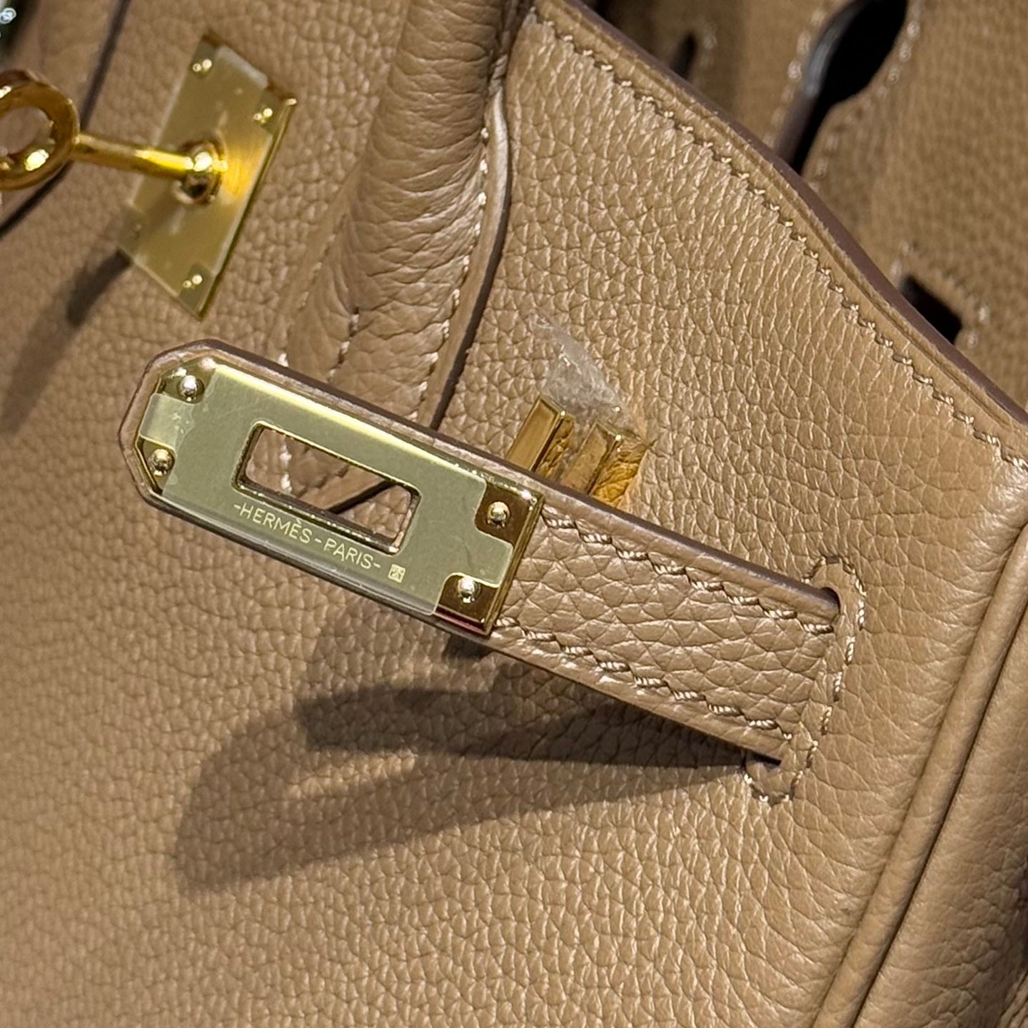 25S HERMES BIRKIN 25 IN DARK BROWN CALFSKIN GOLD HARDWARE