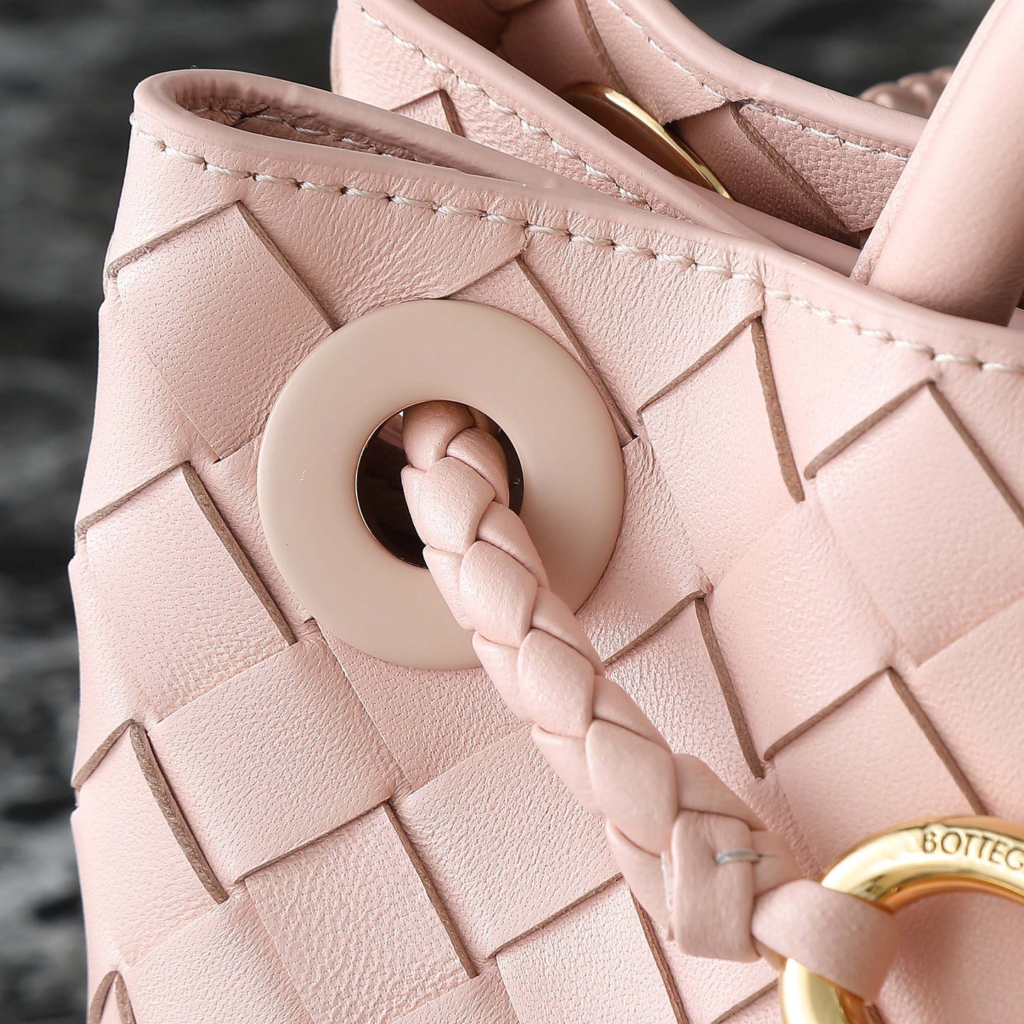 SMALL ANDIAMO 25 IN LIGHT PINK LAMBSKIN