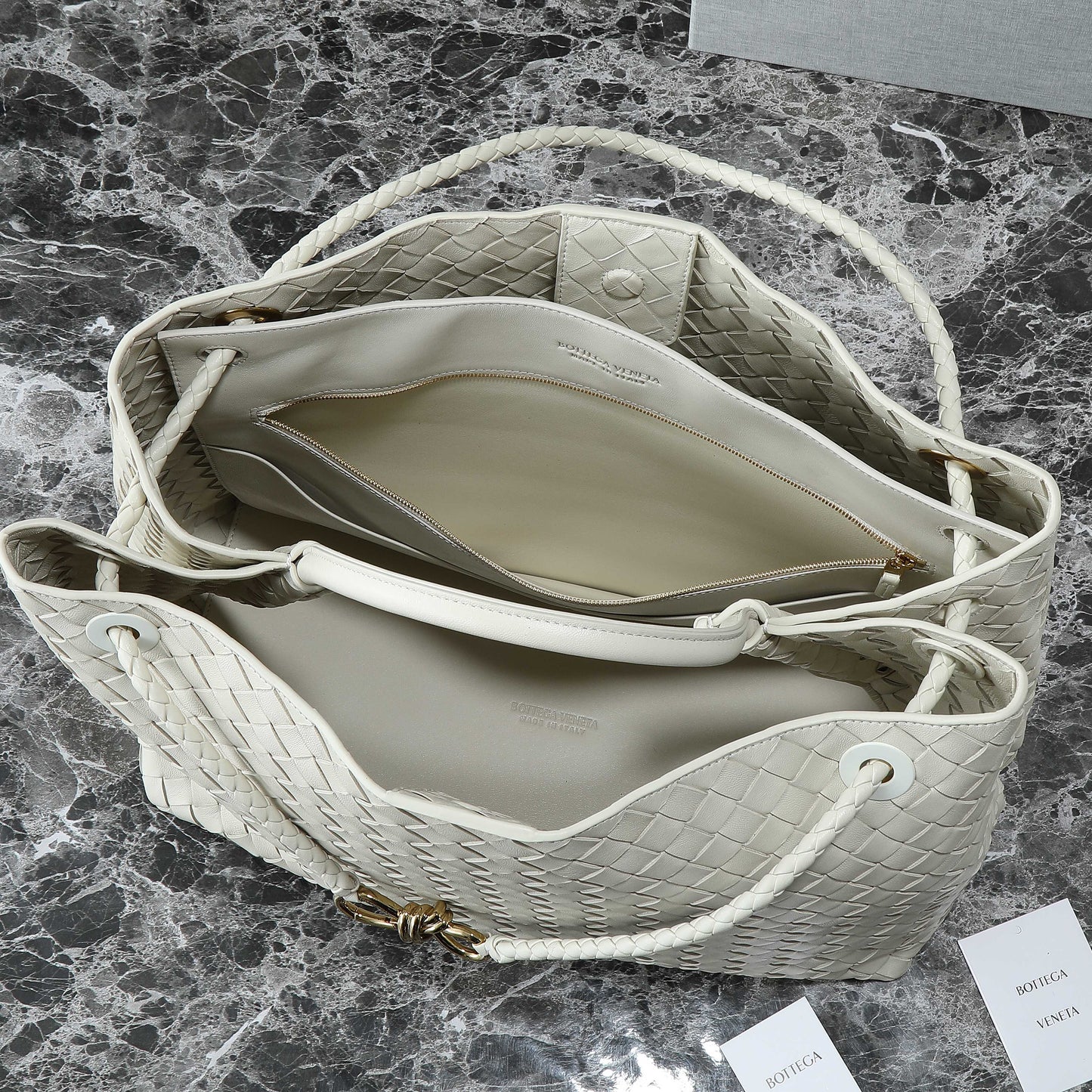 BOTTEGA VENETA 25S LARGE ANDIAMO 42 IN IVORY CALFSKIN GOLD HARDWARE