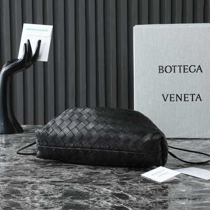 BOTTEGA VENETA 25S DUSTBAG NOTTE 33 IN BLACK CALFSKIN GOLD HARDWARE