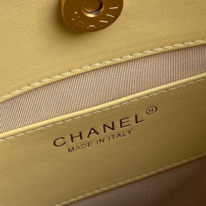 CRUISE DRAWSTRING BACKPACK 24 IN YELLOW LAMBSKIN GOLD-TONE METALLIC