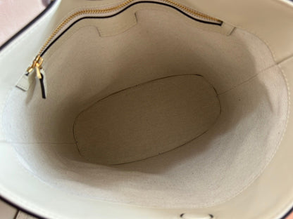 73 MEDIUM BUCKET BAG 27.5 IN OFF WHITE SMOOTH CALFSKIN