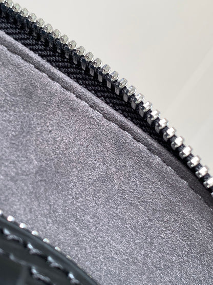 ALMA BB BAG 23 IN BLACK GRAIN EPI COWHIDE