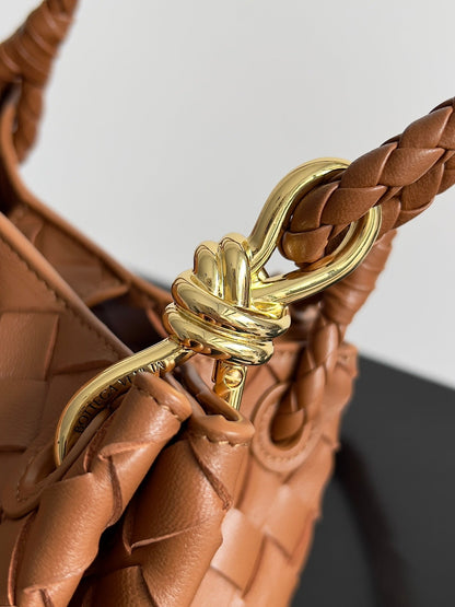 BV Small Parachute 21 Tan Lambskin Ghw