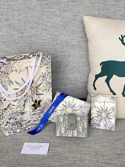 MONTAIGNE WALLET 11 IN OSLO GREY MONOGRAM OBLIQUE JACQUARD