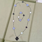 [Clover Jewelry]ABNEHMBARE KLEEBLÜTEN-HALSKE. MIT 15(11+4) BLUMEN-ANHÄNGERN, SILBER