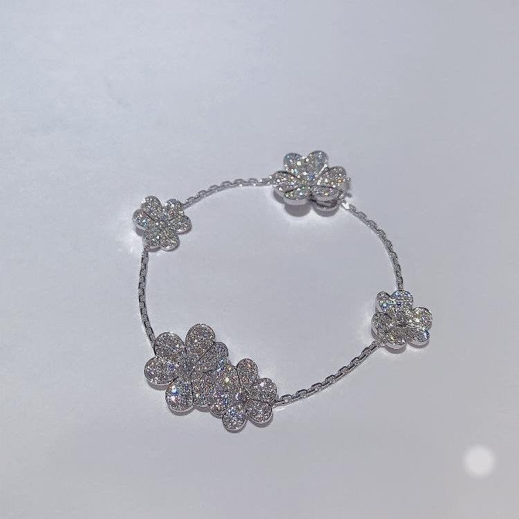 [Clover Jewelery]FRIVOLE SILVER 5 FLOWERS BRACELET