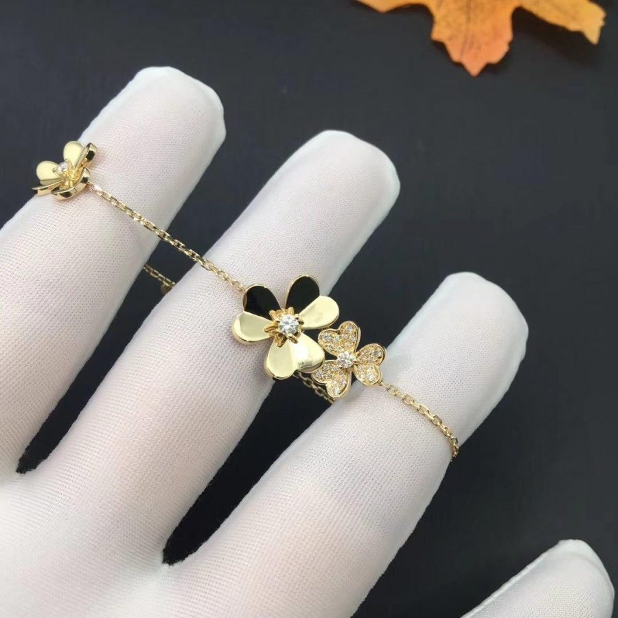 [Clover Jewelery]FRIVOLE GOLD 5 FLOWERS BRACELET