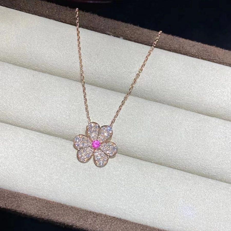 [Clover Jewelery]FRIVOLE ROSE GOLD FLOWER DIAMOND NECKLACE