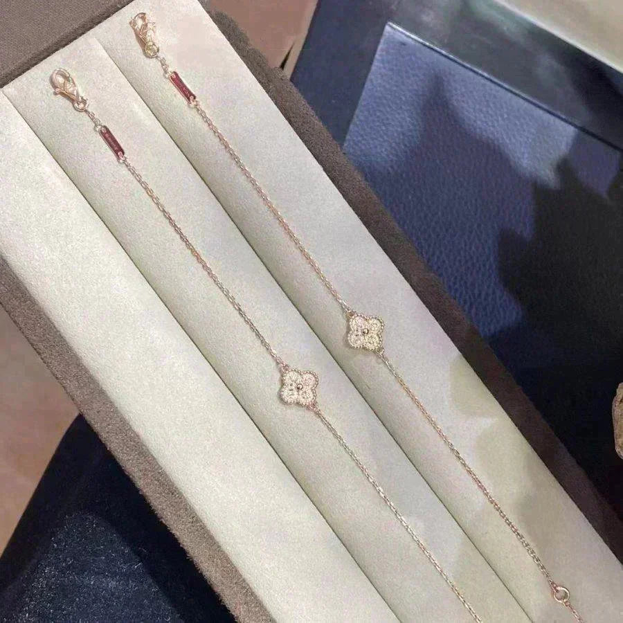 [Clover Jewelery]CLOVER SINGLE FLOWER BRACELET