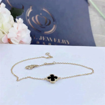[Clover Jewelry]CLOVER ONYX EINZELNE BLUME ARMBAND