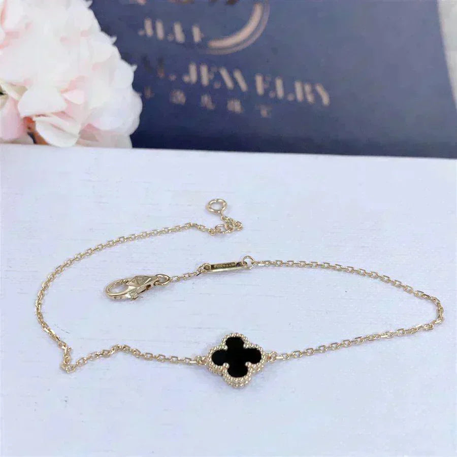 [Clover Jewelry]CLOVER ONYX EINZELNE BLUME ARMBAND