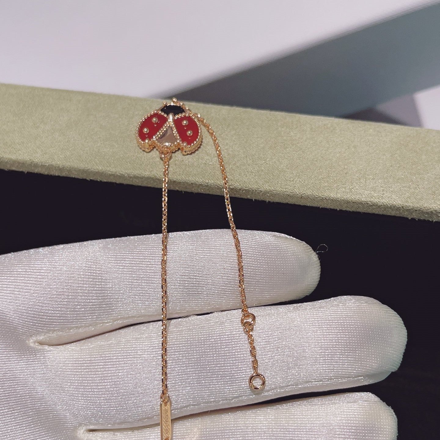 [Clover Jewellery] Armband „Lucky Spring“ mit 1 Motiv, Roségold