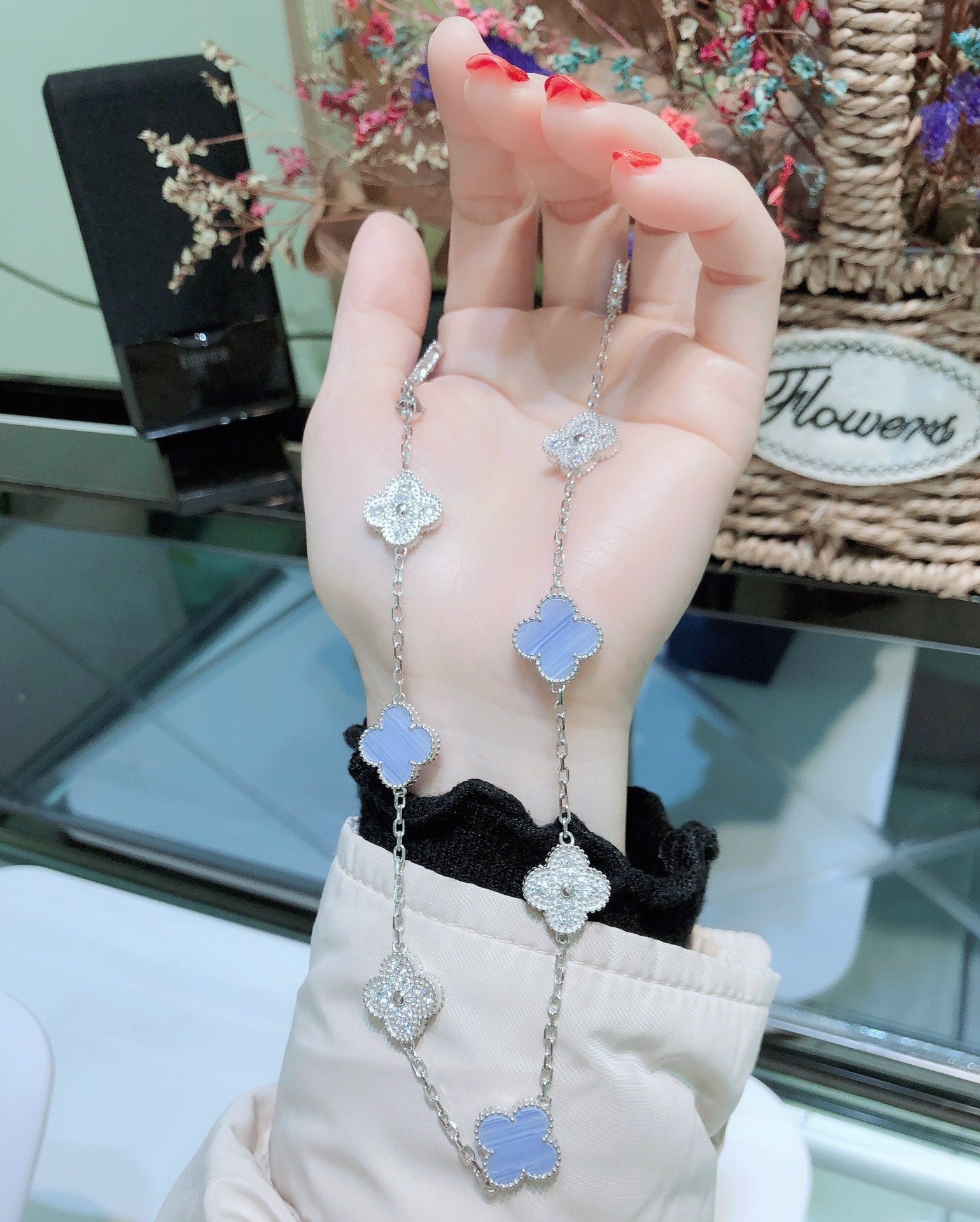 [Clover Jewelry]KLEE 10 MOTIVE CHALCEDON DIAMANTEN SILBER HALSKETTE