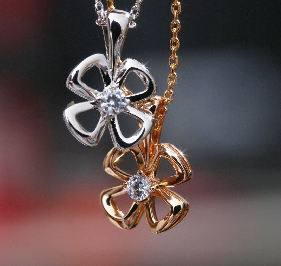[Clover Jewelery]FIOREVER NECKLACE DIAMOND CENTER